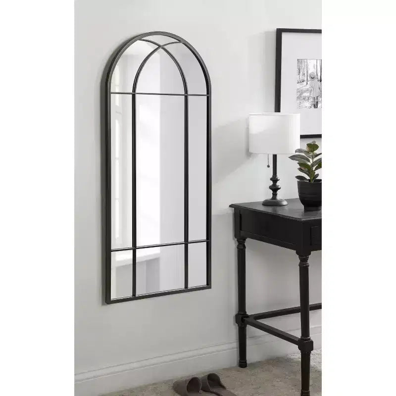 Miroir de fenêtre en métal cintré noir