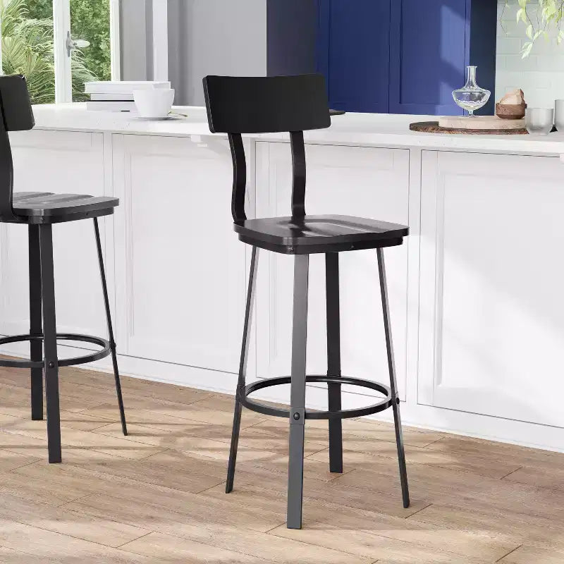 Tabouret de bar de restaurant avec assise et dossier en bois et structure thermolaquée