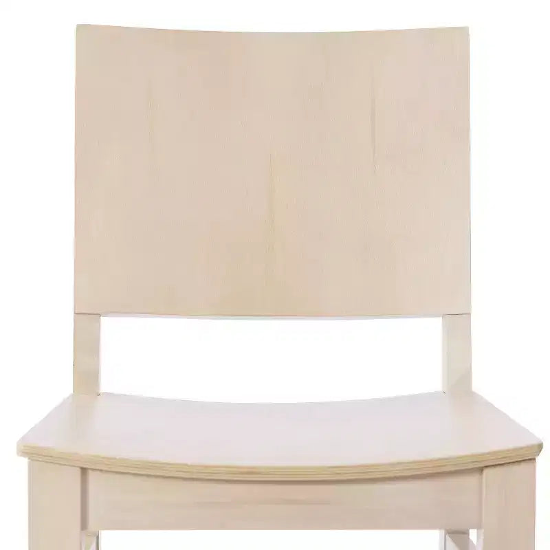 Chaises de salle à manger avec dossiers incurvés et constructions en bois massif